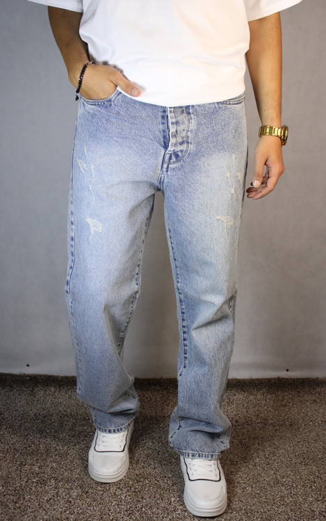 شلوار جین پَر نیمبگ مردانه – رنگ آبی آسمانی (سایز ۳۲ تا ۳۸)