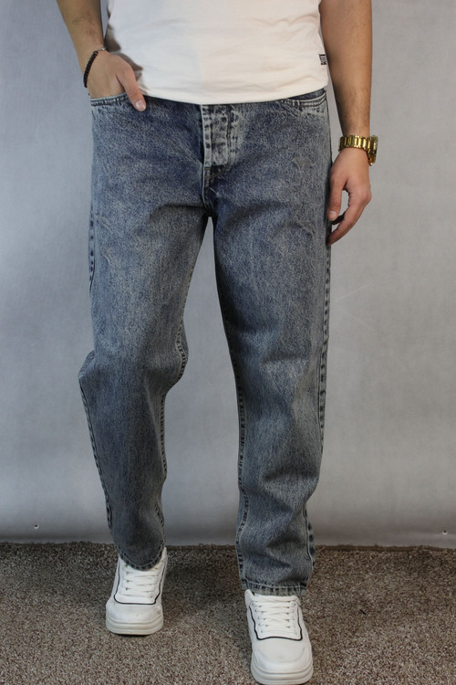 شلوار جین مام فیت مردانه – رنگ آبی کثیف شور روشن (سایز ۴۲ تا ۵۰)